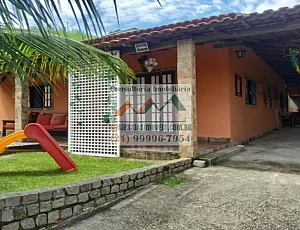Casa em Condom�nio
